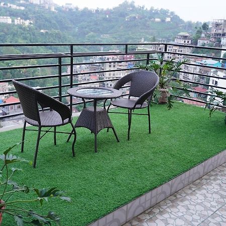 Hotel Dinthar Zara Aizawl Exterior photo