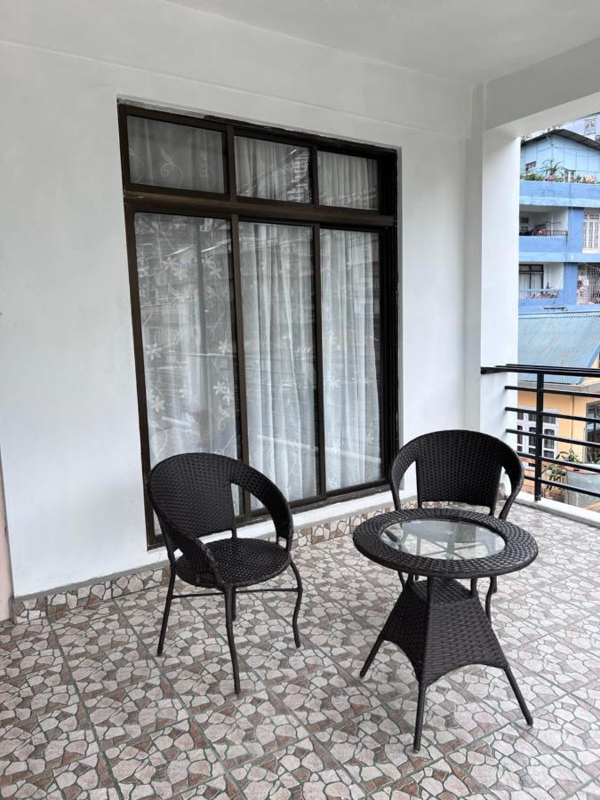 Hotel Dinthar Zara Aizawl Exterior photo