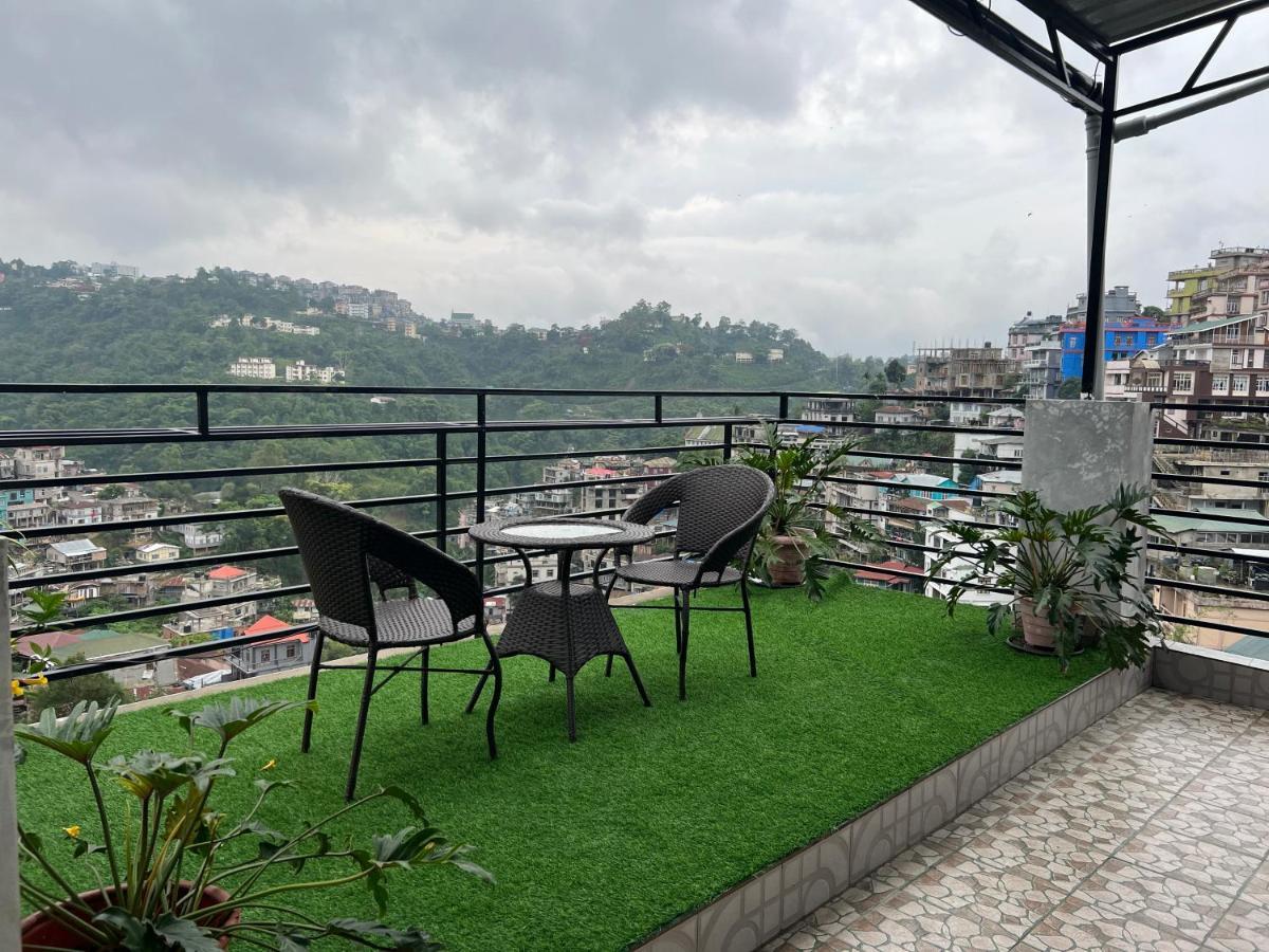 Hotel Dinthar Zara Aizawl Exterior photo